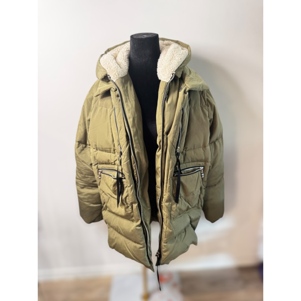 OROLAY Duck Down Puffer Coat Hooded Sherpa Lined‎ Olive Green Medium Parka